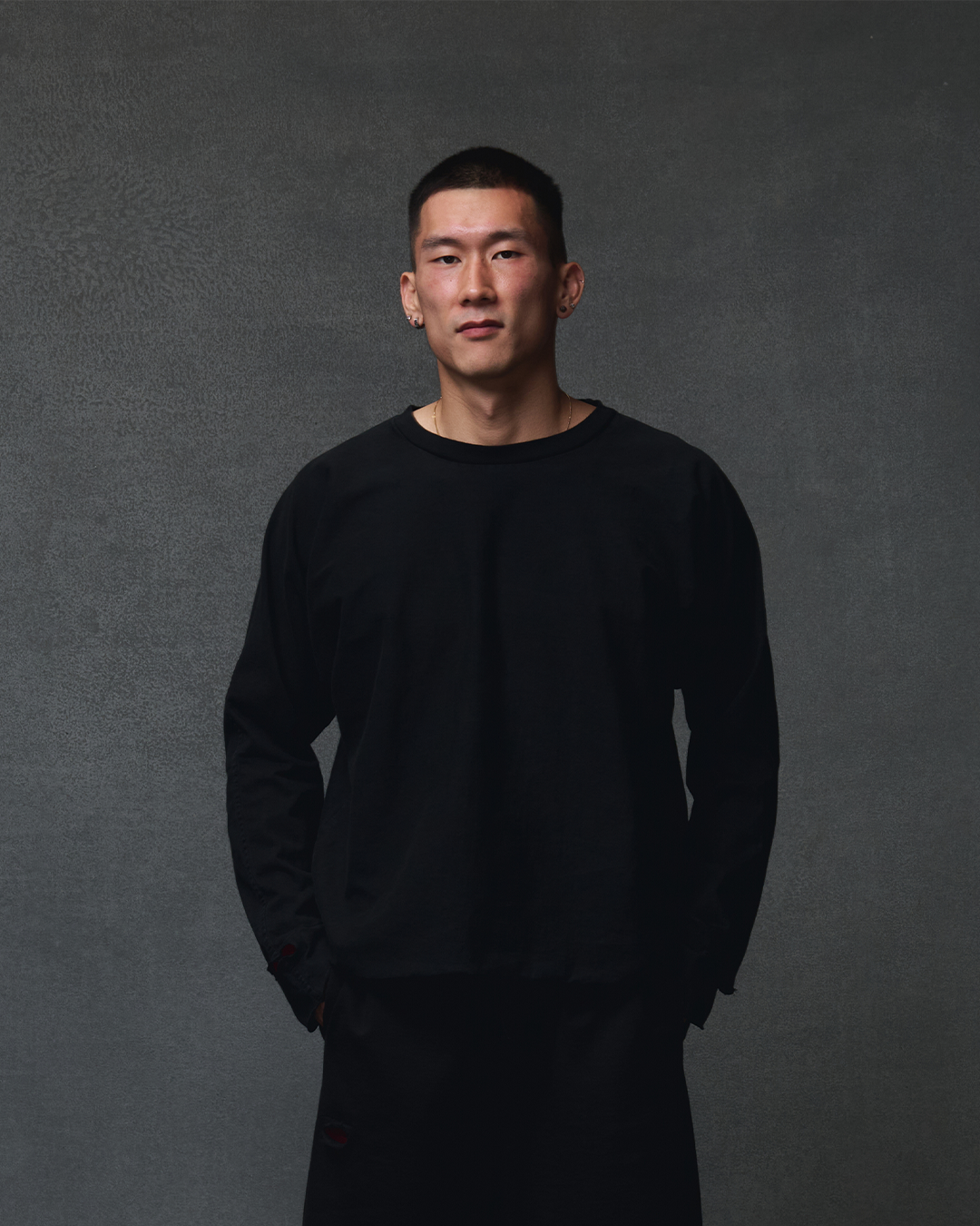 LONGSLEEVE FLAGSHIP TEE - BLACK