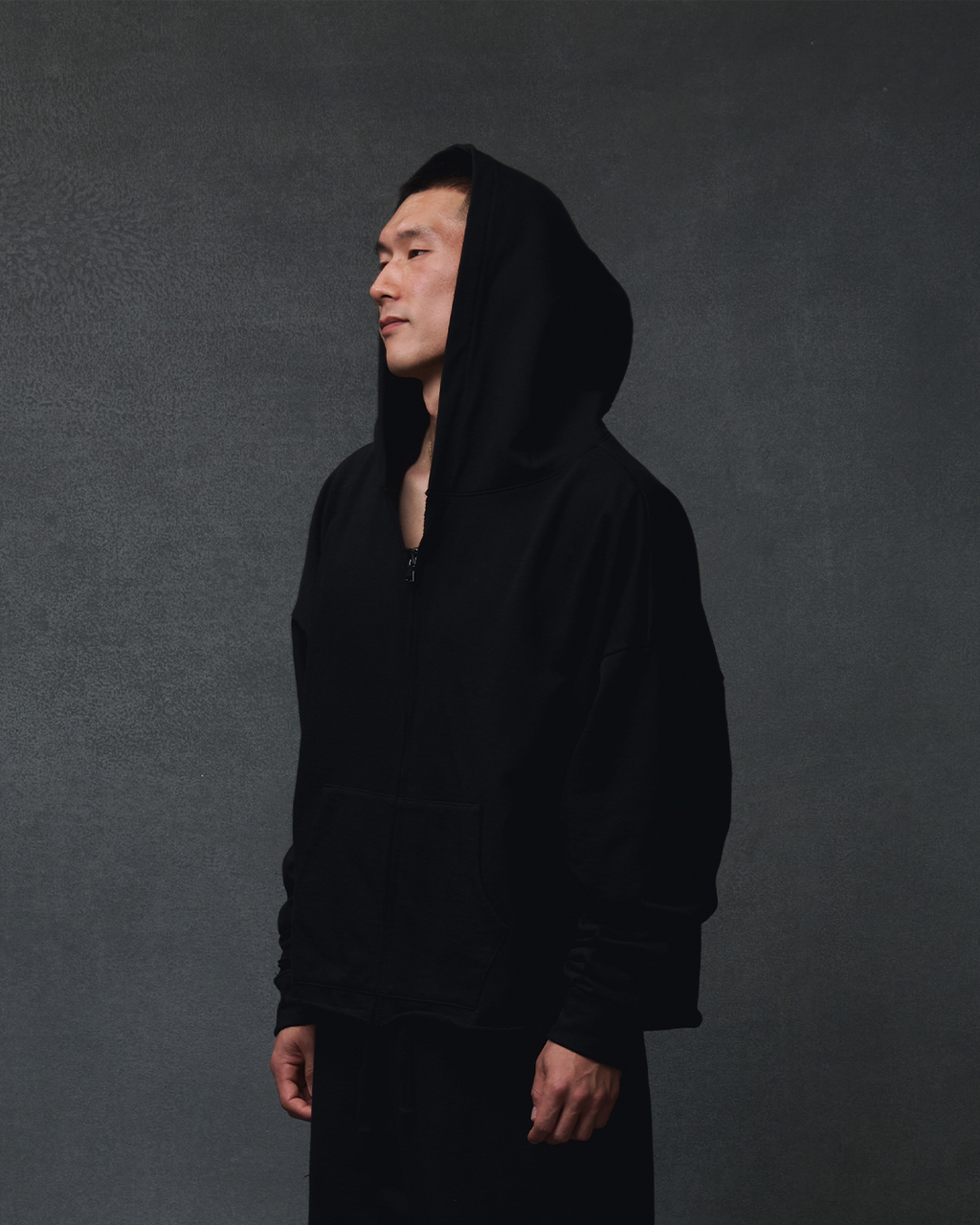 OVERSIZED ZIP UP HOODIE - BLACK