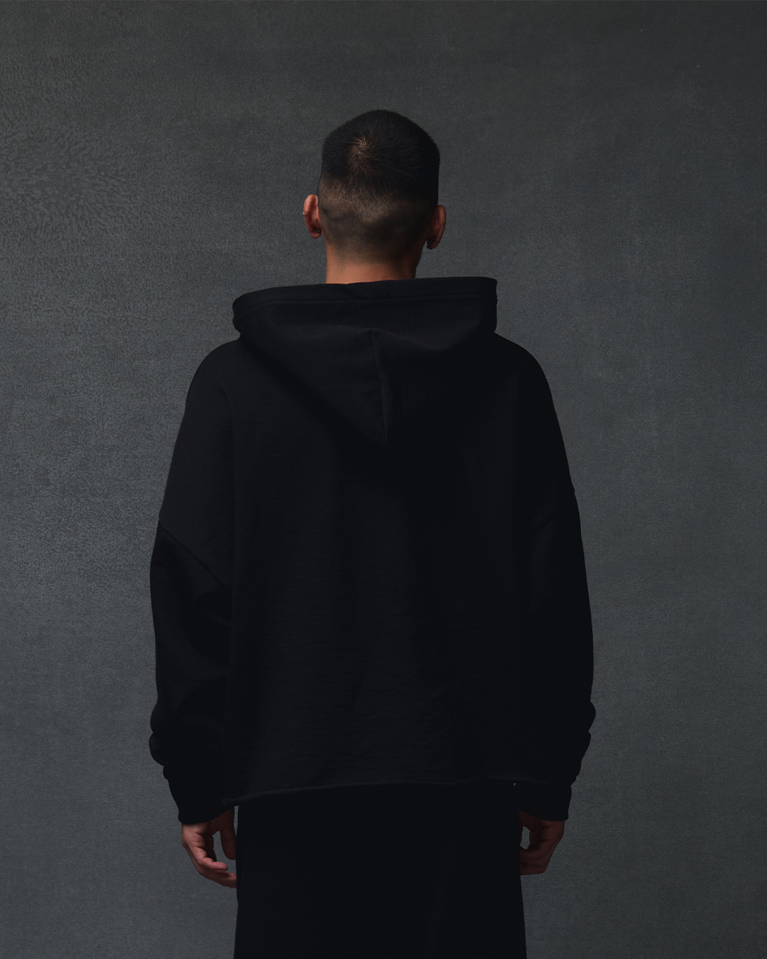 OVERSIZED ZIP UP HOODIE - BLACK