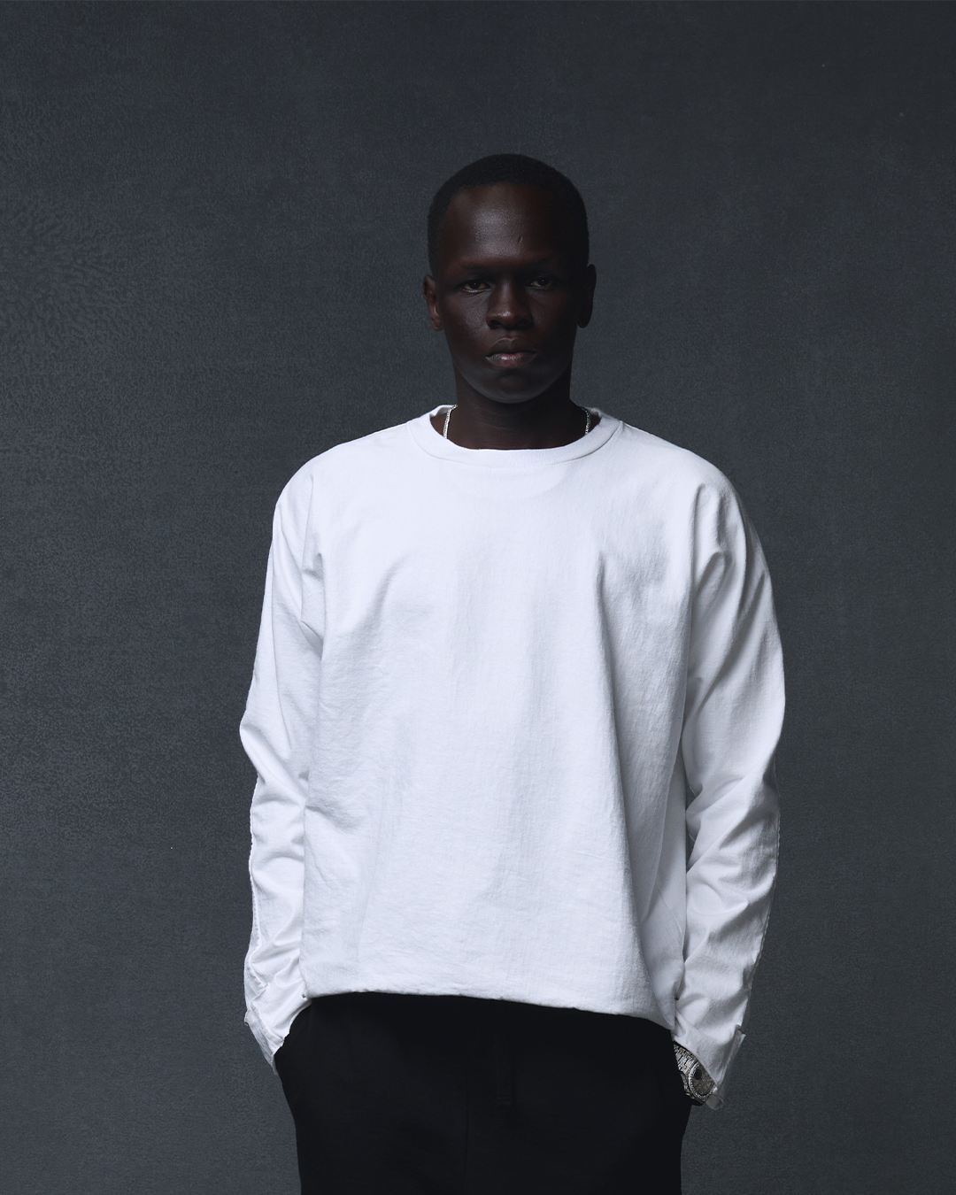 LONGSLEEVE FLAGSHIP TEE - WHITE