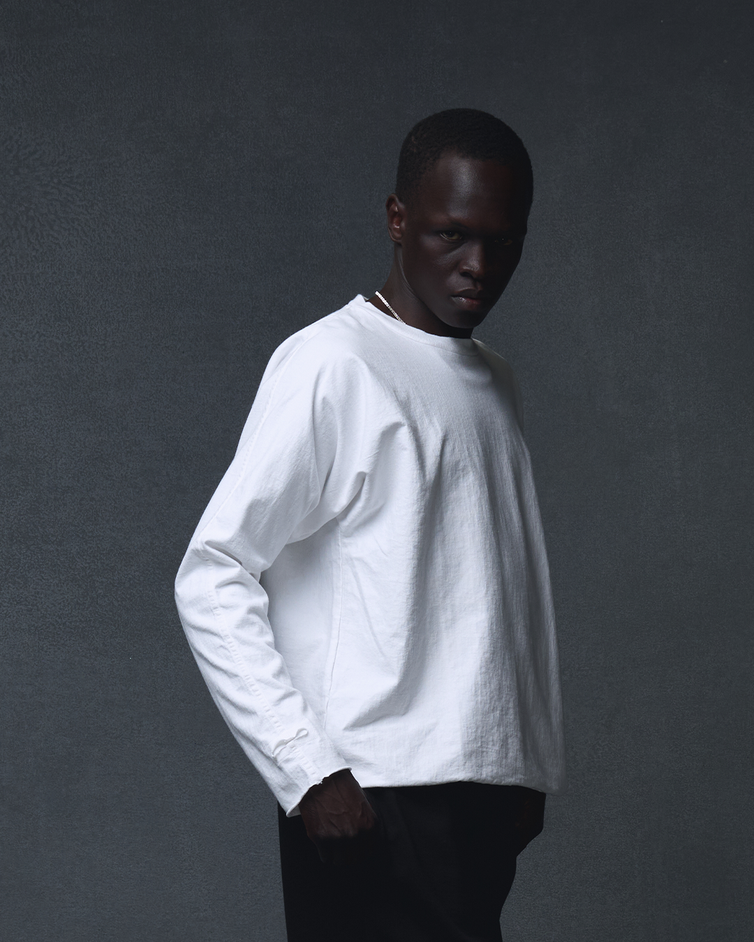 LONGSLEEVE FLAGSHIP TEE - WHITE