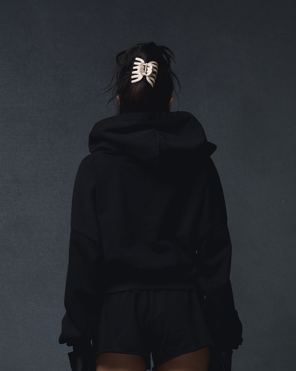 WOMENS CROPPED HOODIE  - BLACK
