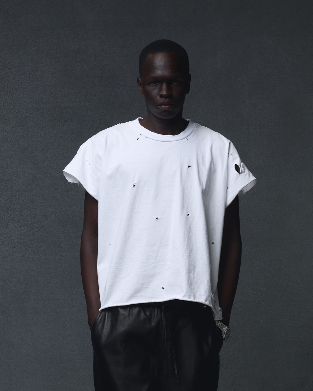 FLAGSHIP TEE - DISTRESSED WHITE
