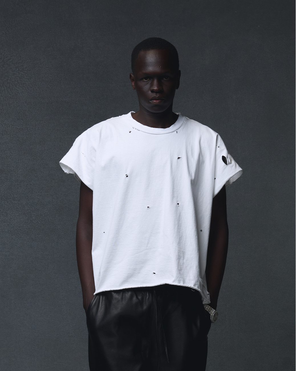 FLAGSHIP TEE - DISTRESSED WHITE