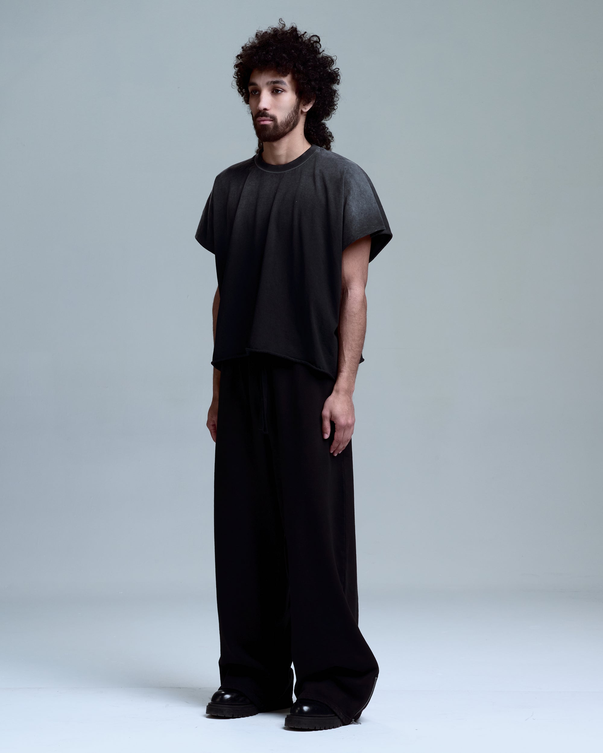 FLAGSHIP TEE - FADED BLACK