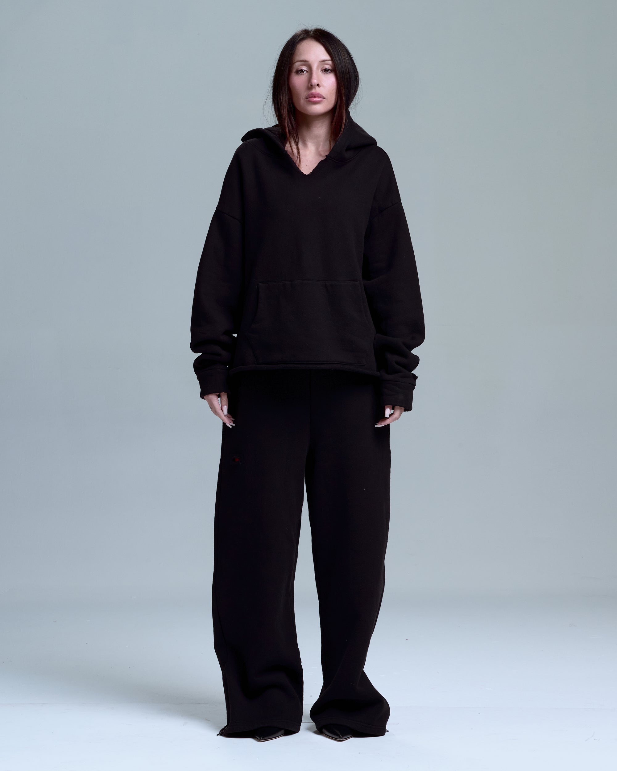 OVERSIZED HOODIE - BLACK