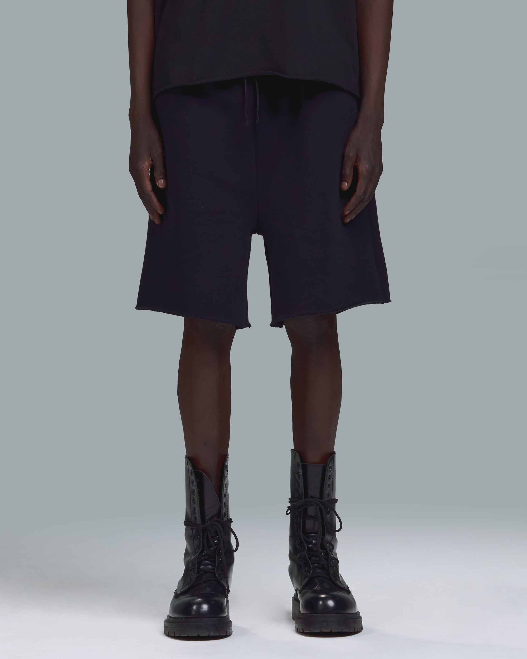 SWEAT SHORT - BLACK