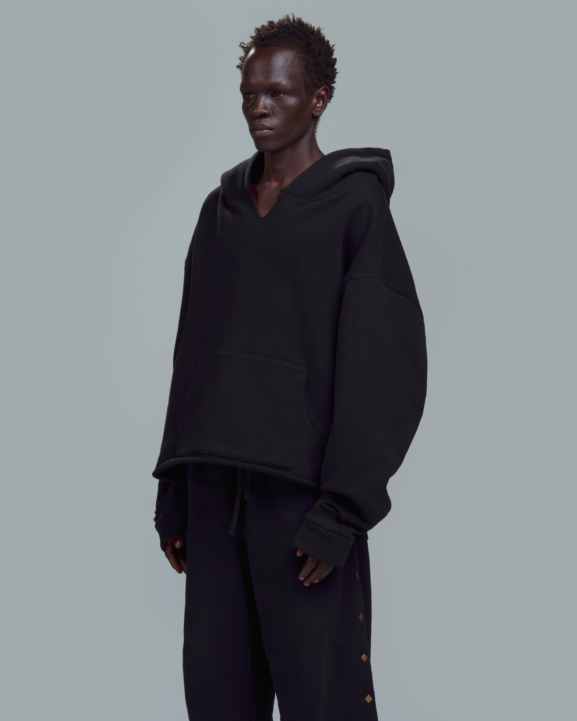 OVERSIZED HOODIE - BLACK