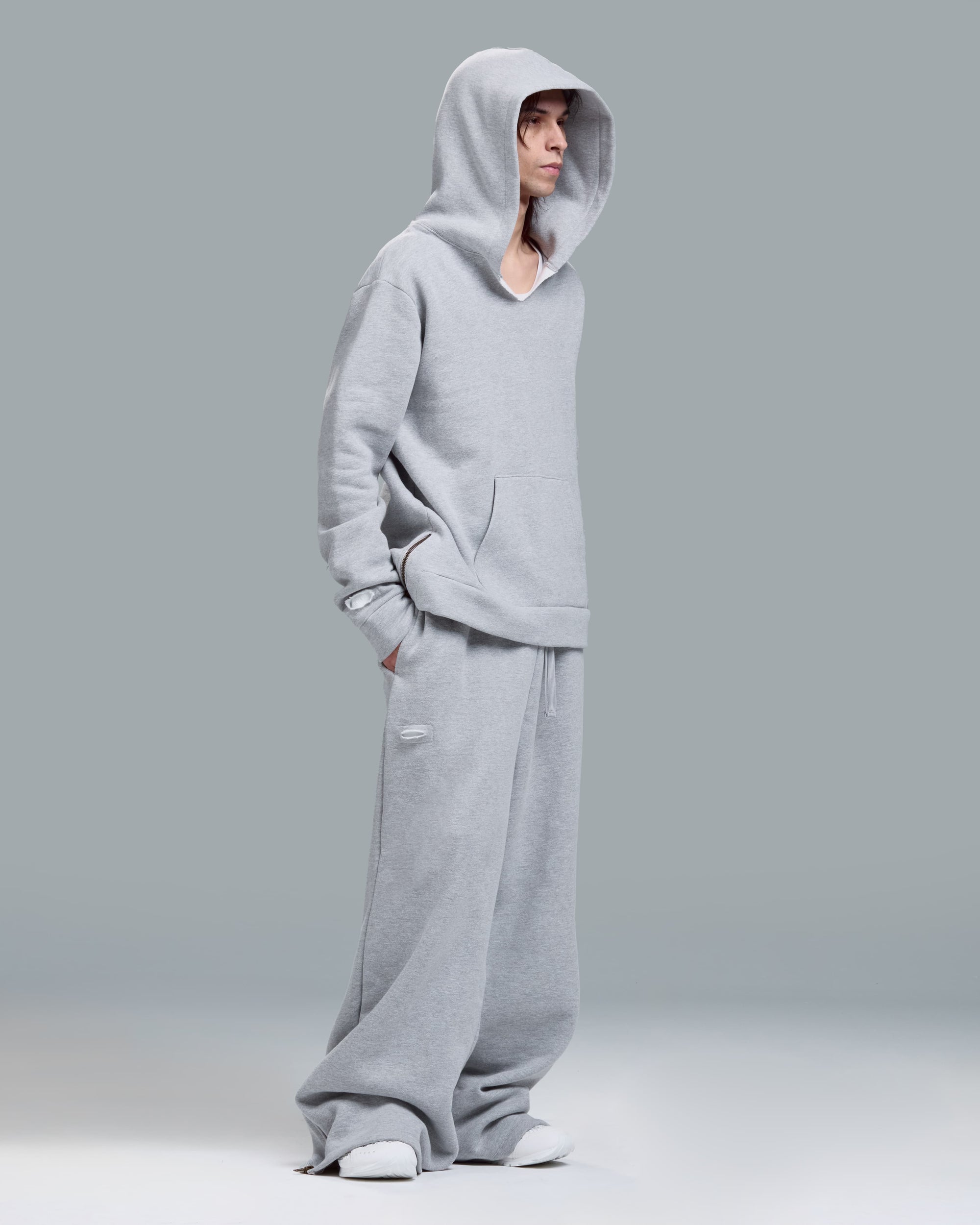 SLIM FIT ZIPPER HOODIE - HEATHER GREY