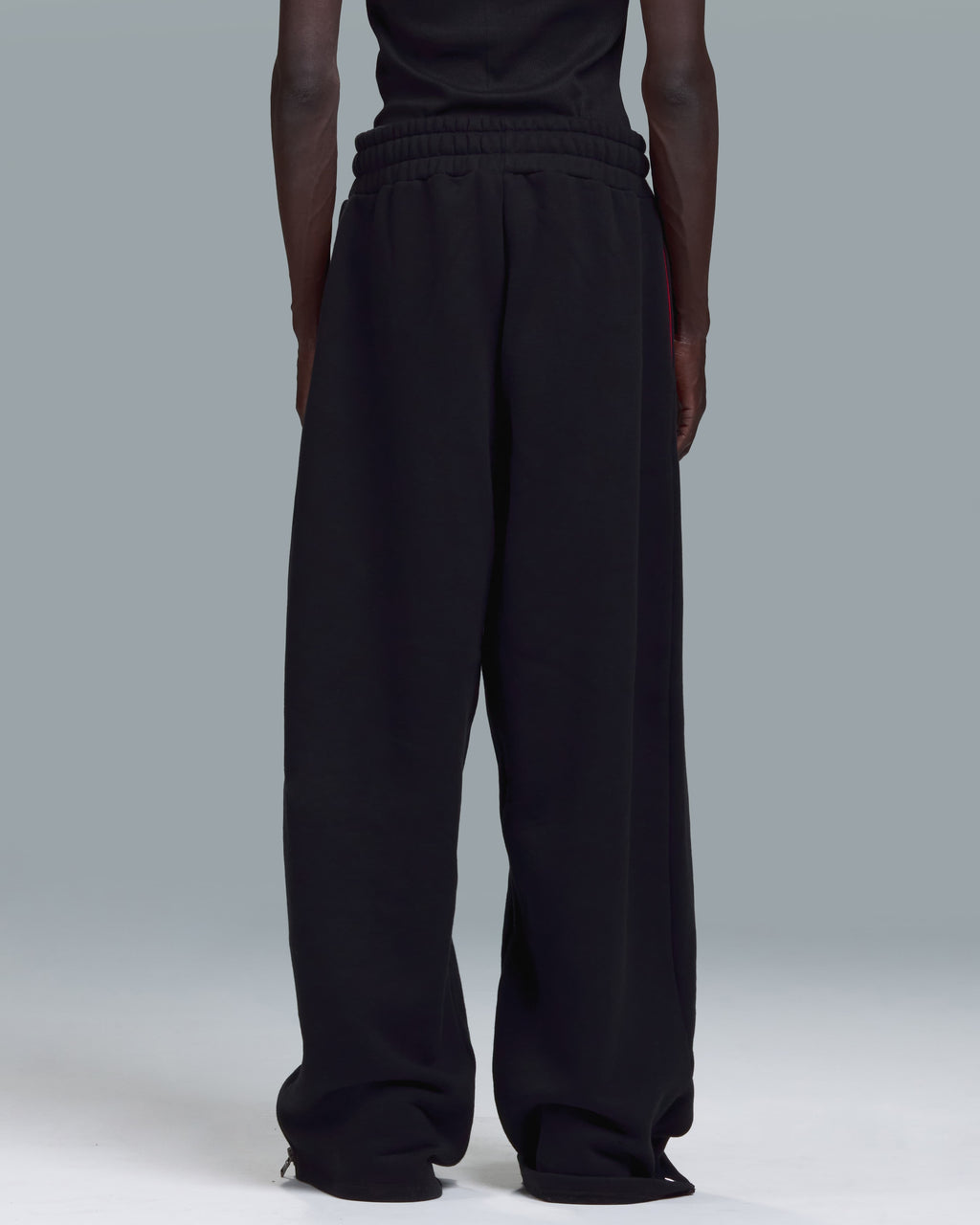 ZIPPER SWEATPANTS - BLACK